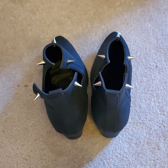 Spiked ankle boots - Picture 3 of 3